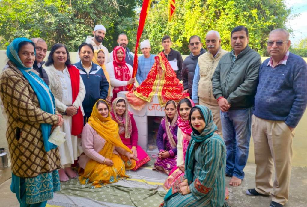 रतन भारद्वाज गोत्र की ओर से वार्षिक पूजा व विशाल लंगर भंडारे का आयोजन